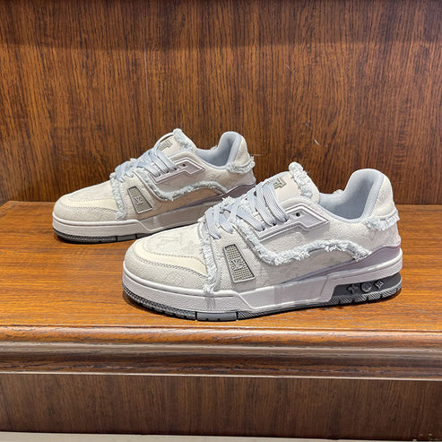 Lunero - Distressed Sneaker